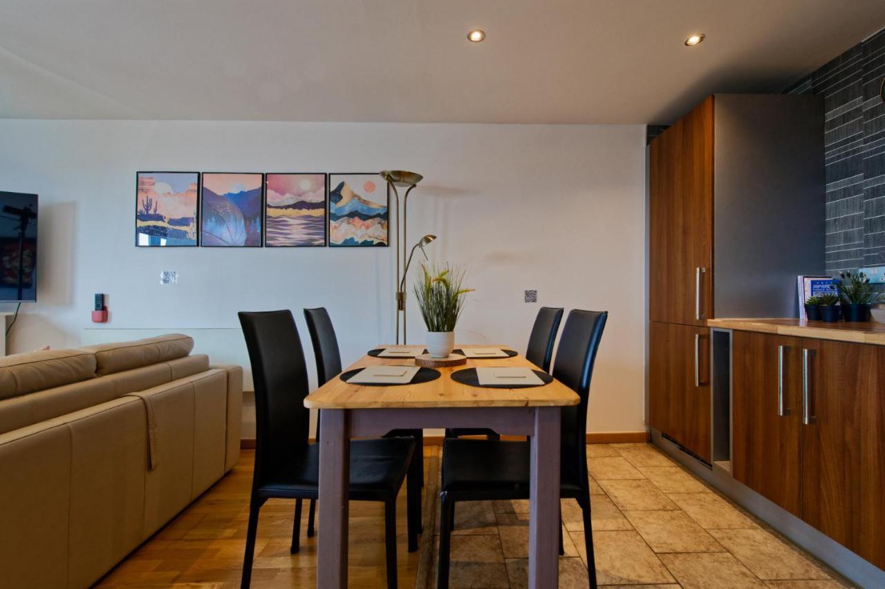Sidemersey Livings- Convenient 1-Bedroom Flat With A View, Central Liverpool Dış mekan fotoğraf