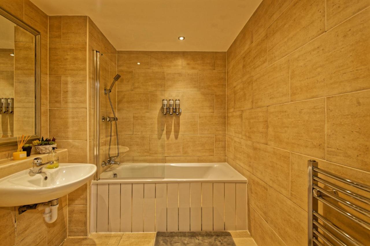Sidemersey Livings- Convenient 1-Bedroom Flat With A View, Central Liverpool Dış mekan fotoğraf