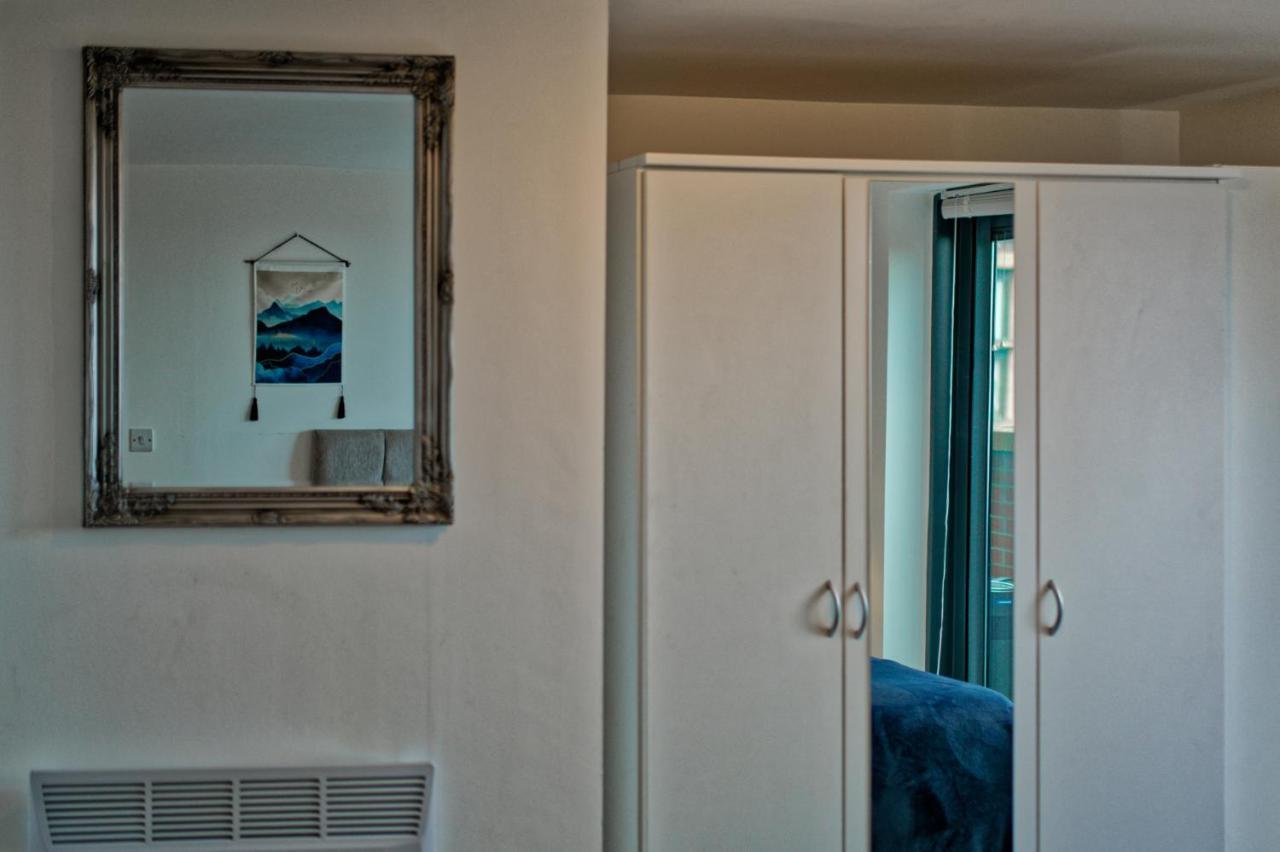 Sidemersey Livings- Convenient 1-Bedroom Flat With A View, Central Liverpool Dış mekan fotoğraf